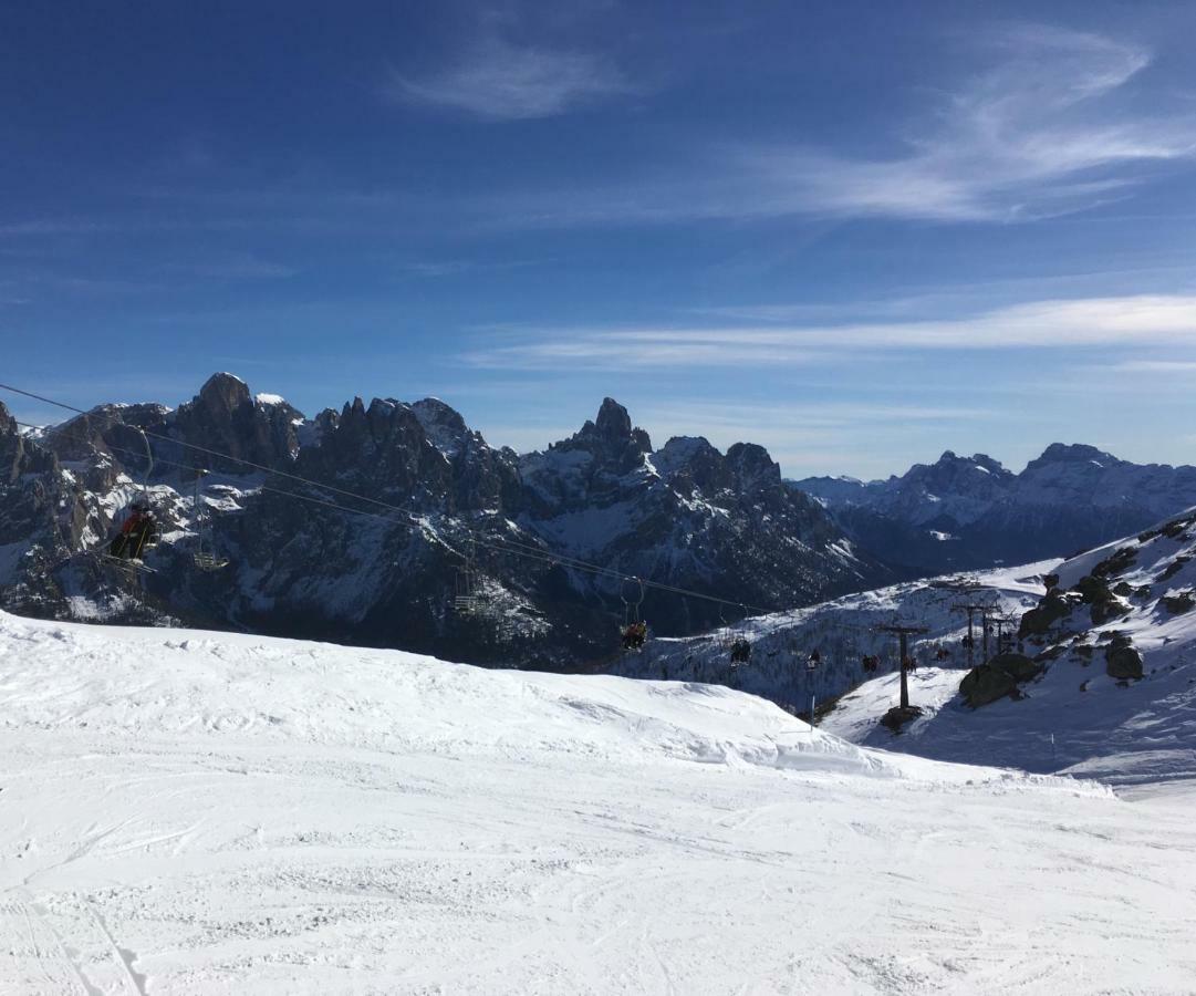 Апартаменти La Finestra Sulle Dolomiti - The Window To The Dolomites Фієра-ді-Прим'єро Екстер'єр фото